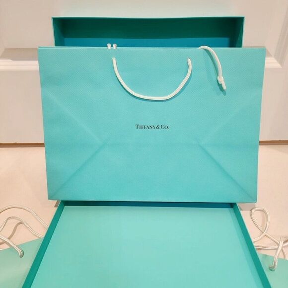 Tiffany & Co. Gift Bags and Box Bundle - Picture 5 of 5
